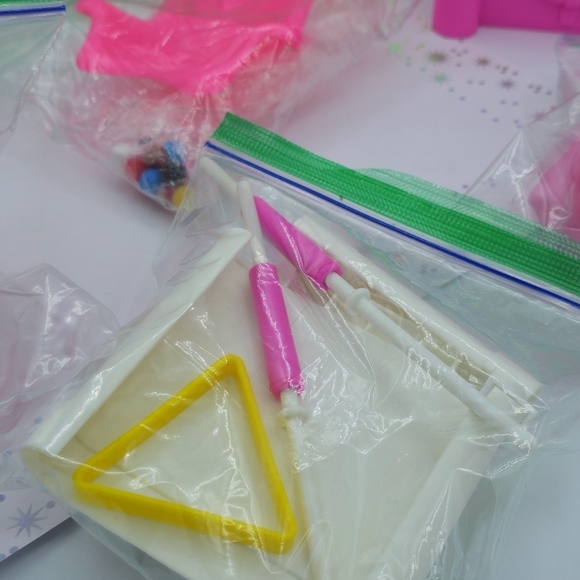 Vintage 1988 Barbie & Skipper Game Room - Picture 6 of 9